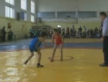 В ЮКО прошел республиканский турнир среди юношей по вольной борьбе