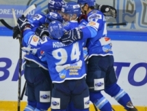 «Снежные Барсы» обыграли  «Юниор»