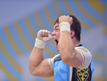 Фото с выступлений Жасулана Кыдырбаева и Владимира Седова на чемпионате мира
