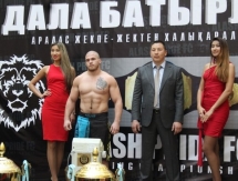 Фоторепортаж с церемонии взвешивания турнира по ММА «Дала Батырлары» 