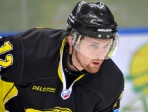 Сергей Елизаров стал автором 500-й шайбы «Сарыарки» в ВХЛ