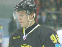 Олег Ломако — лучший нападающий октября в ВХЛ