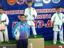 Двое юных каратистов из ЗКО завоевали золото на чемпионате Казахстана