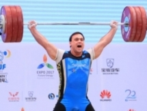 <strong>Илья Ильин — четырехкратный чемпион мира с рекордом в «толчке»</strong>