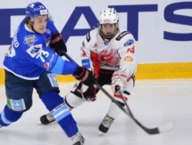 «Снежные Барсы» уступили «Омским Ястребам»