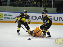 Фоторепортаж с матча ВХЛ «Сарыарка» — «Дизель» 5:2