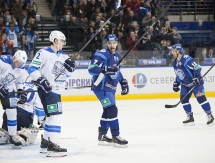 Фоторепортаж с матча КХЛ «Динамо» Минск — «Барыс 5:2
