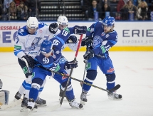 Фоторепортаж с матча КХЛ «Динамо» Минск — «Барыс 5:2