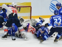Фоторепортаж с матча МХЛ «Снежные Барсы» — «Кристалл Бдк» 8:4