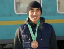 Казахстанцы завоевали три «золота» на Кубке мира по борьбе на поясах