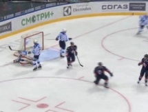 Видеообзор матча КХЛ «Слован» — «Барыс» 3:2