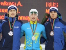 Казахстанский юниор выиграл золото этапа Кубка мира по конькобежному спорту