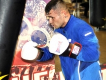 Фото с подготовки Мартина Мюррея к бою с Геннадием Головкиным