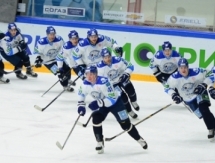 «Барыс» провел «двусторонку»