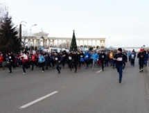 В Алматы более 500 человек пробежали дистанцию 10 километров