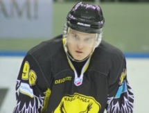 Олег Ломако — среди лучших в ВХЛ