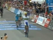 Видео финиша первого этапа «Тура Даун Андер» с участием гонщиков «Астаны»