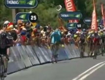 Видео финиша третьего этапа «Тура Даун Андер» с участием гонщиков «Астаны»