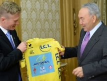 Глава государства принял генерального менеджера велокоманды «Астана»