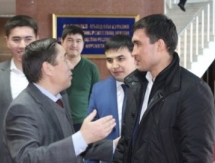 Серик Сапиев посетил Евразийский национальный университет