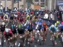 Видео финиша четвертого этапа «Тура Дубая» с участием гонщиков «Астаны»