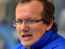 Юлиус Пензес: «Мы в поиске еще одного защитника»