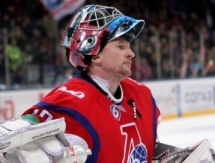 Виталий Колесник пропустил три шайбы от московского «Динамо»