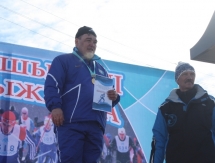 Аким СКО принял участие в массовом забеге на лыжах