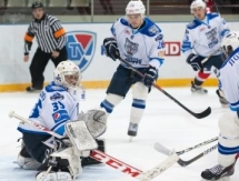 «Снежные Барсы» уступили «Стальным Лисам»