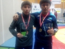 Акмолинские борцы привезли две золотые медали из Австрии