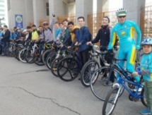 Алматинцы встретили Наурыз на велосипедах