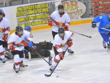 Фоторепортаж с матча первого дивизиона юниорского чемпионата мира Казахстан — Венгрия 6:5