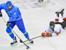 Фоторепортаж с матча первого дивизиона юниорского чемпионата мира Казахстан — Венгрия 6:5