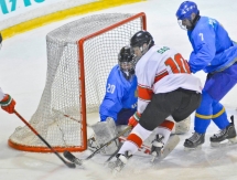 Фоторепортаж с матча первого дивизиона юниорского чемпионата мира Казахстан — Венгрия 6:5