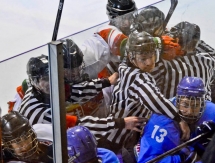 Фоторепортаж с матча первого дивизиона юниорского чемпионата мира Казахстан — Венгрия 6:5