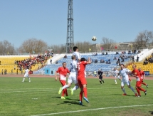 Фоторепортаж с матча Премьер-Лиги «Ордабасы» — «Кайсар» 0:0