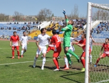 Фоторепортаж с матча Премьер-Лиги «Ордабасы» — «Кайсар» 0:0