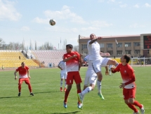 Фоторепортаж с матча Премьер-Лиги «Ордабасы» — «Кайсар» 0:0