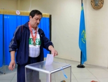 Участники «IV Алматы Марафона» сразу после финиша отправились на избирательные участки