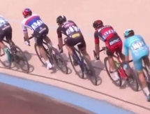 Видео финиша велогонки «Париж — Рубэ» с участием гонщиков «Астаны»
