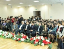 В гости к юным спортсменам Усть-Каменогорска приехали именитые борцы