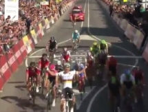 Видео финиша велогонки «Амстел Голд Рэйс» с участием гонщиков «Астаны»