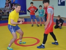 Юрий Мельниченко поделился с юными спортсменами бесценным опытом