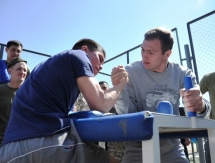 Казахстанские военнослужащие организовали праздничную эстафету