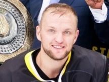 Михаил Паньшин заключил пробный контракт с «Барысом»