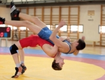 Чемпионат РК по греко-римской борьбе стартовал в ЗКО 