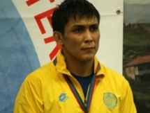 Аким Кызылординской области поздравил чемпиона Азии Даулета Ниязбекова с победой