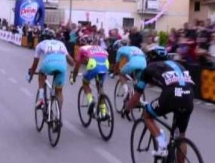 Видео финиша девятого этапа велогонки «Джиро д’Италия» с участием гонщиков «Астаны»