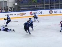 Воспитанники Усть-Каменогорска и Караганды забили голы в выставочном матче «Ярмарки юниоров» КХЛ