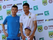 Футболисты «Тобола» помогли в благотворительном проекте «Жизнь на ладони»